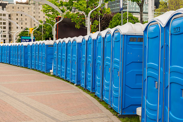 Portable Toilets for Disaster Relief Sites in Orangetree, FL